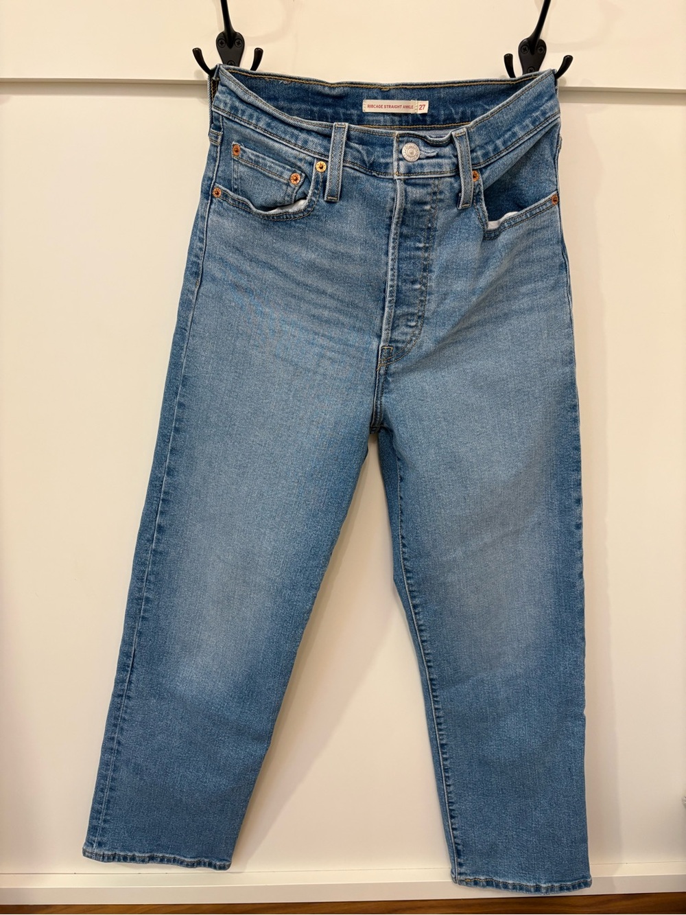 Levi's Women's Ankle Crop Jeans in Light Blue Denim